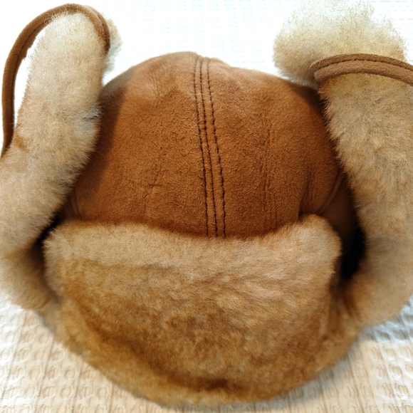 Zavelio Genuine Sheepskin Hat NWT - Picture 1 of 4